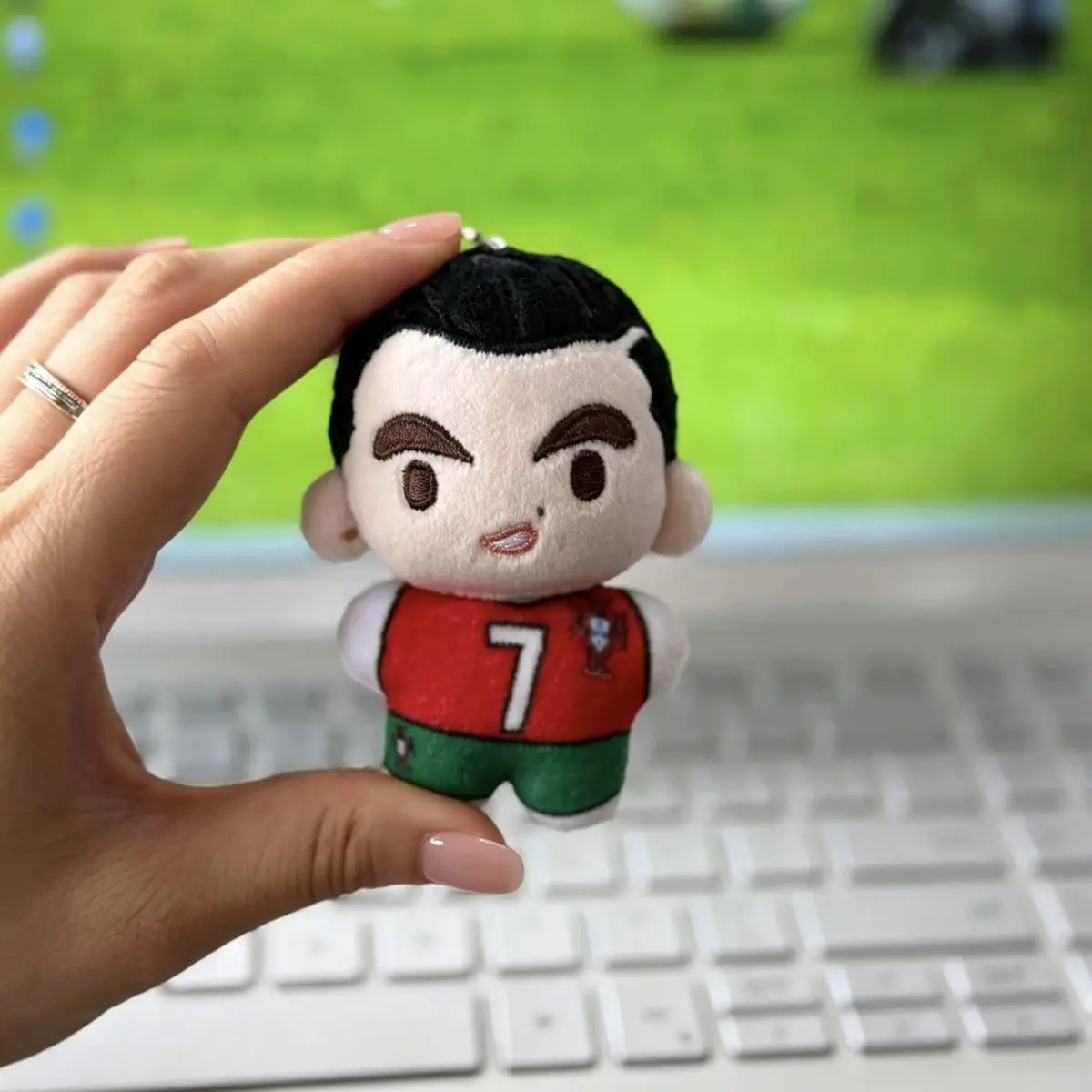 Haaland Bellingham Baumwollpuppe 7,5cm Mini Plüschtier Weltmeisterschaft Souvenir Sammlerfigur Anhänger Taschenanhänger Geschenk für Fans – Detail 10
