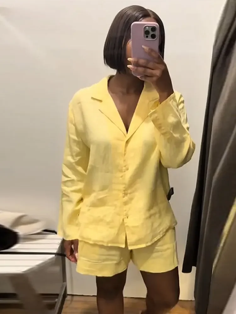 

Женский желтый костюм на хлопковой подкладке, однобортные рубашки с длинными рукавами и лацканами, короткие брюки с эластичной резинкой на талии, женский комплект из 2 предметов