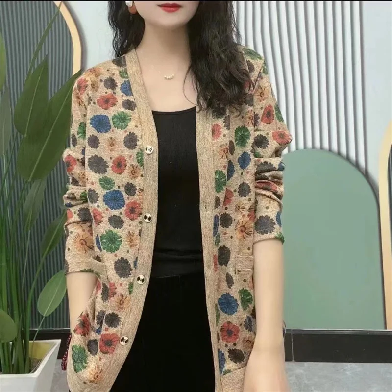 Loose Vintage Floral Print Casual Women V-Neck Pocket Sweater Jacket Elegant Button Cardigan Coat Female Autumn Winter Clothing