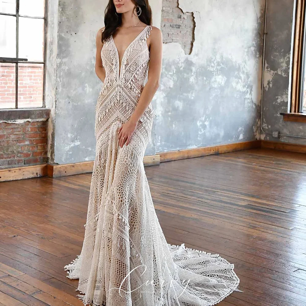 Curvy Chic Boho Mermaid Bridal Gown for Women Spaghetti Straps V‑Neck Lace Fringe Detail Open Back Wedding Dresses