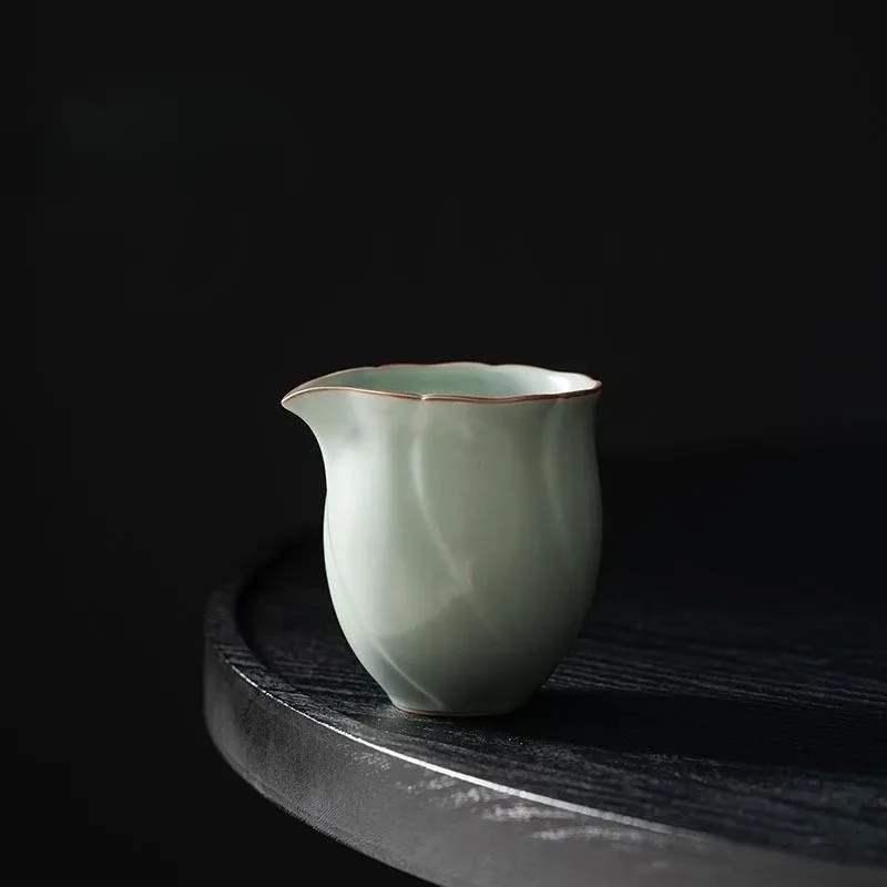 

230ml Azure Ru Kiln Porcelain Tea Pitcher High Grade Petal Justice Cup Retro Fair Cup Can Keep Open Piece Ceramic Accessories