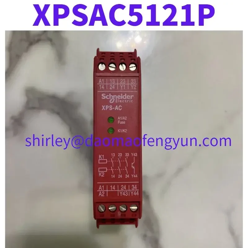 Used Safety relay XPSAC5121P