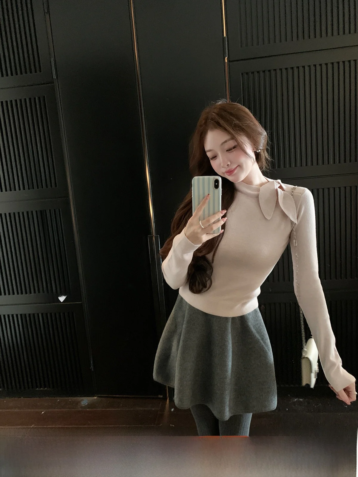 

ThePeachOfficial Marvile Holiday Knitted Slim Fit Dr Top Two-Piece Set f High Collar Long Sve Color Regular Le...