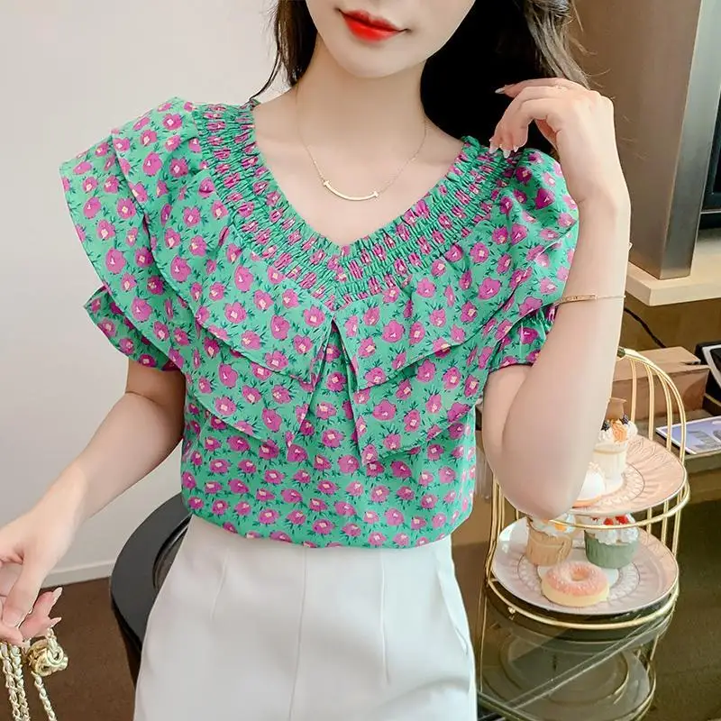 Women Summer 2024 New Floral Shirt Unique V-neck Ruffles Short Sleeve Extremely Beautiful French Printing Prairie Chic Tops