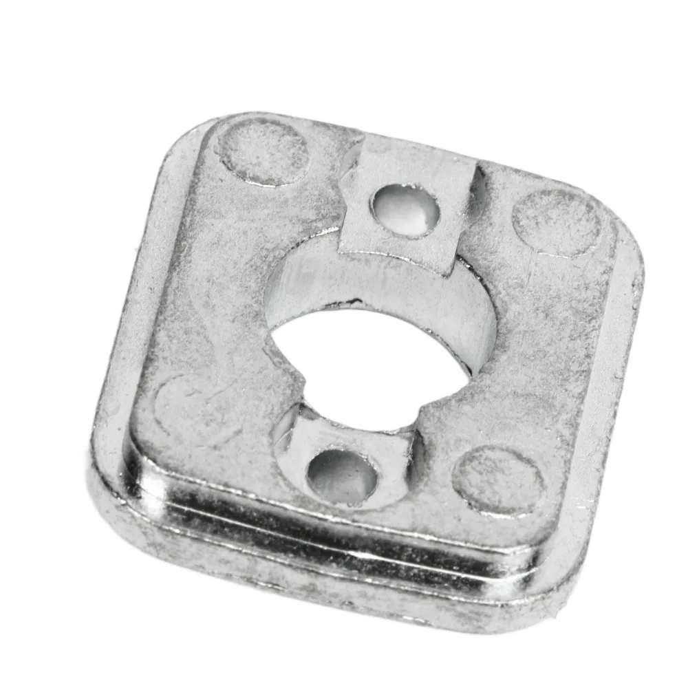 Metal RC Motor Mount Lightweight Improved Performance Motor Bracket Motor Mount for SCY 16101/16102/16103/16201 1/16 RC Cars
