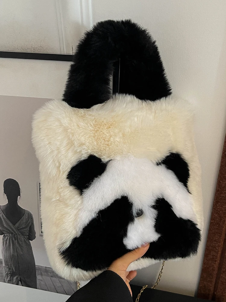 

Premium Plu Crossbody Bag Women's Winter 2025 New Cute Handheld Panda Fur Buet Bag Chain Link oulder Bag for Youth