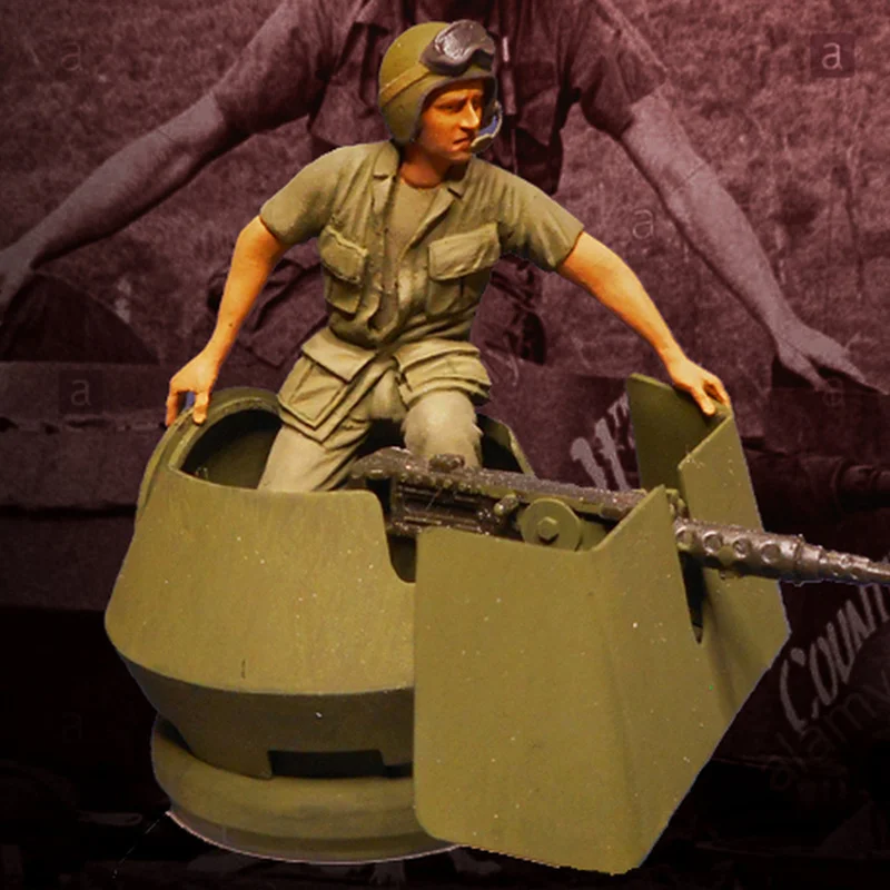 1/35 Scale Resin Soldier Figure Kit  Military Tank Soldier Commander (without Scene) Unassembled Unpainted Diy Toy Diorama