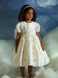 Satin Flower Girl Dress For Wedding Pearls Sequins Short Sleeve With Bow Elegant Kids Birthday Party First Communion Ball Gowns