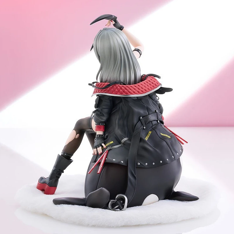 Hololive Sakamata Chloe Action Figure - usage example