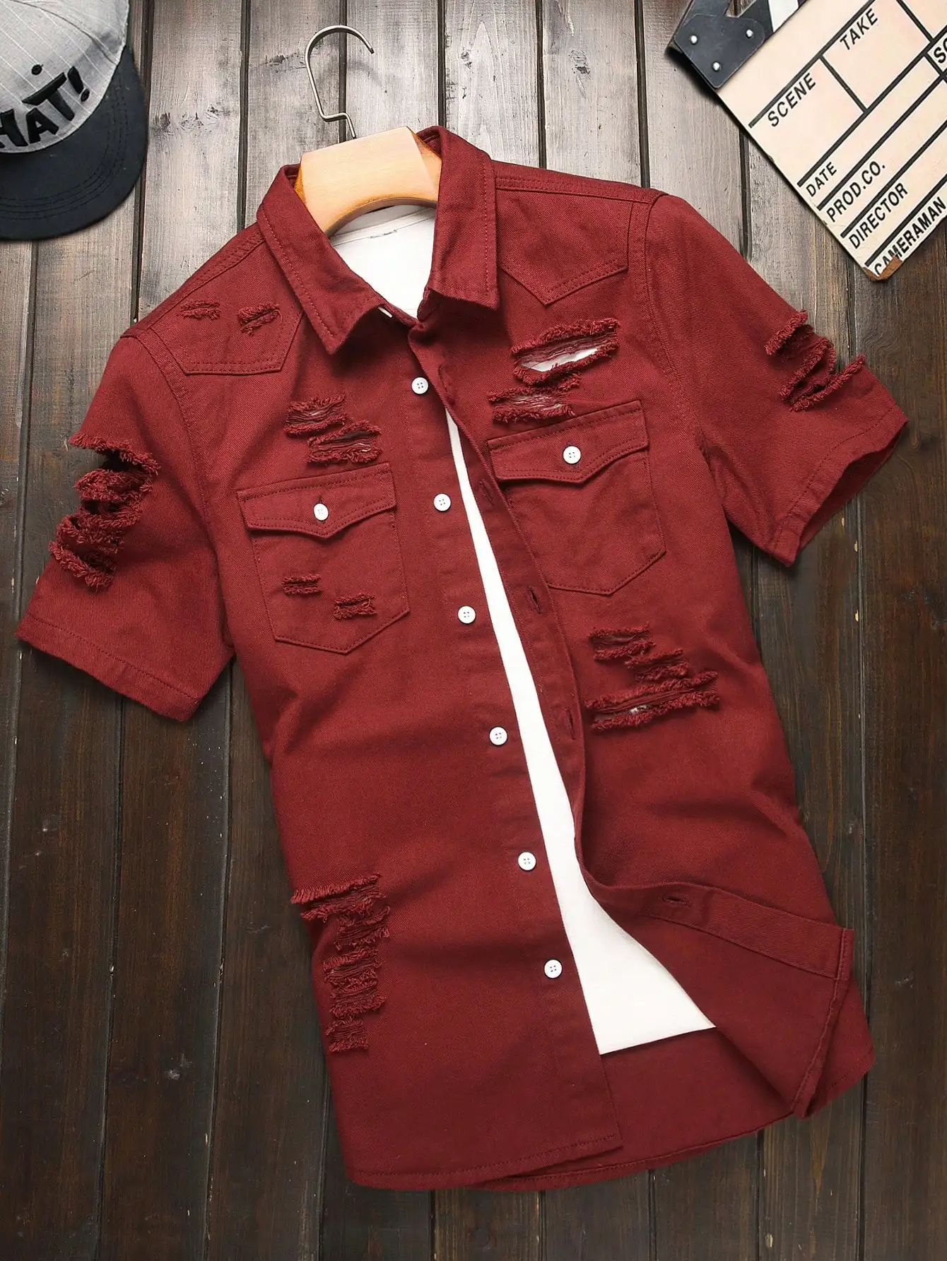 

Мужская рваная джинсовая рубашка винно-красного цвета с коротким рукавом, свободная посадка, модная летняя уличная стильная повседневная удобная мужская одежда