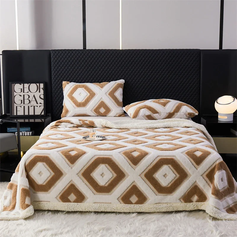 Flannel Warmth Spring Autumn Blanket Keep Warm Comfortable Jacquard King Size Blankets Skin Friendly Geometric Nap Comforter