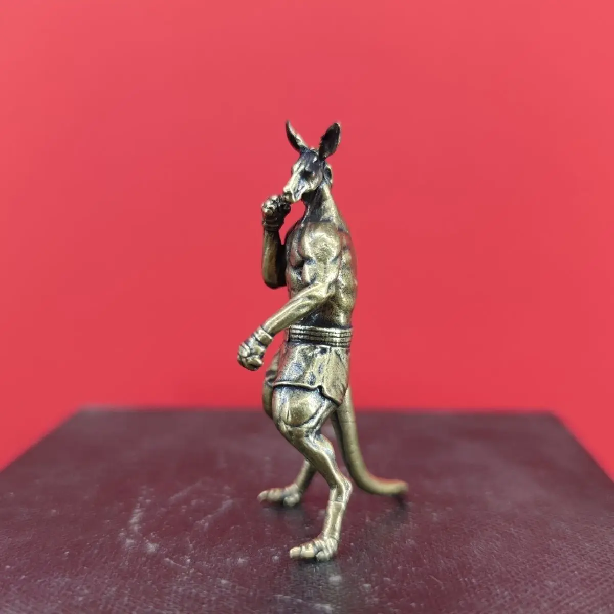 Brass Boxing Kangaroo Figurine Mini Fighting Animal Sculpture for Desk Decor Wildlife Statue