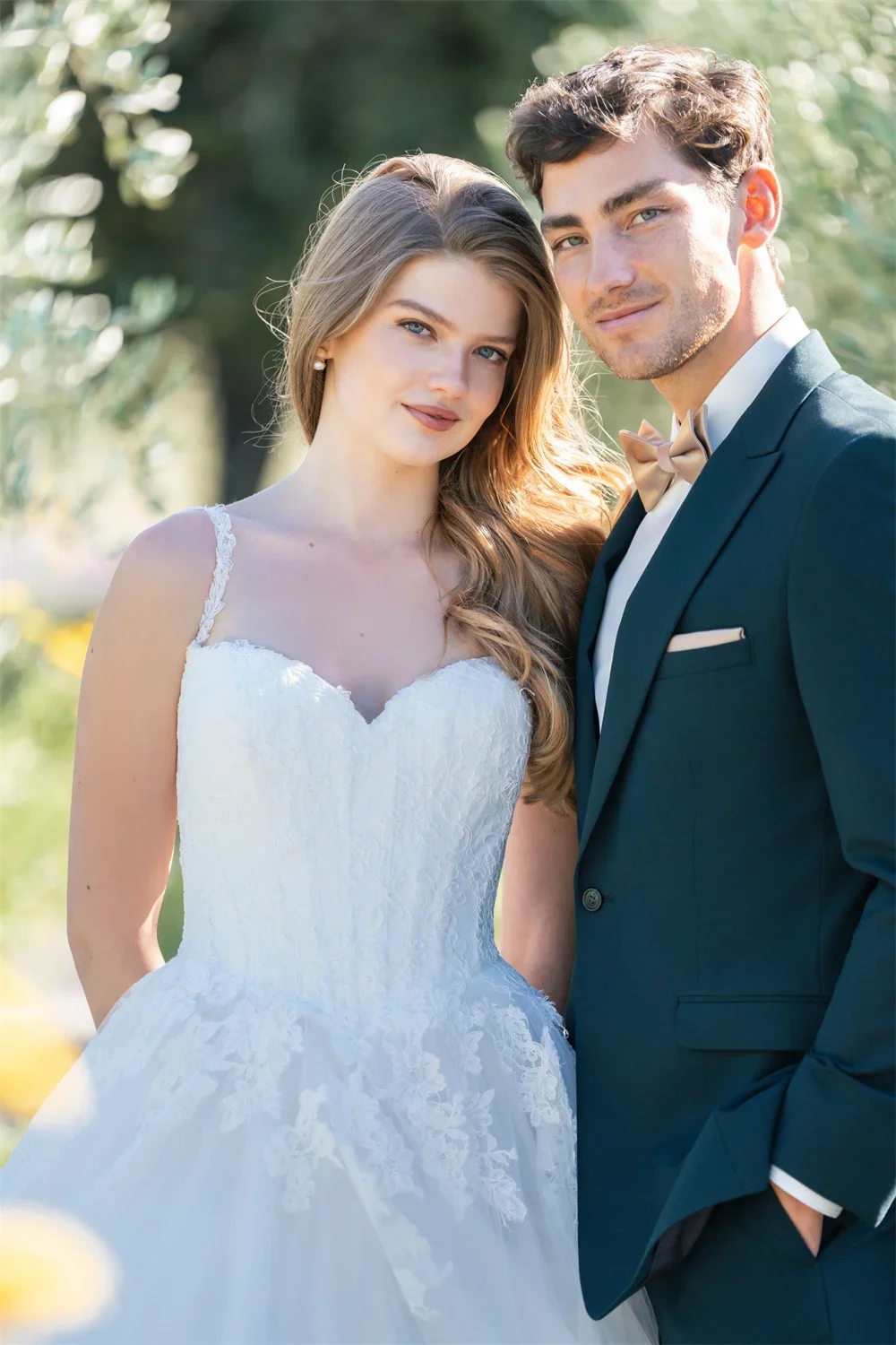 Flavinke カスタマイズされたヴィンテージスパゲッティストラップ Sweethart レースアップリケブライダル成長 A ラインのウェディングドレス 2025 Vestido De Noival