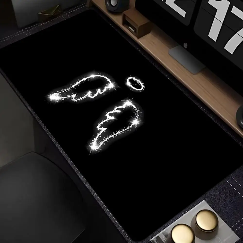 

Black And White Angel Mouse Pad Mouse Pad XXL Gaming Accessories Office Gamer Keyboard Desk Mat Non-Slip Laptop Large Mousepad