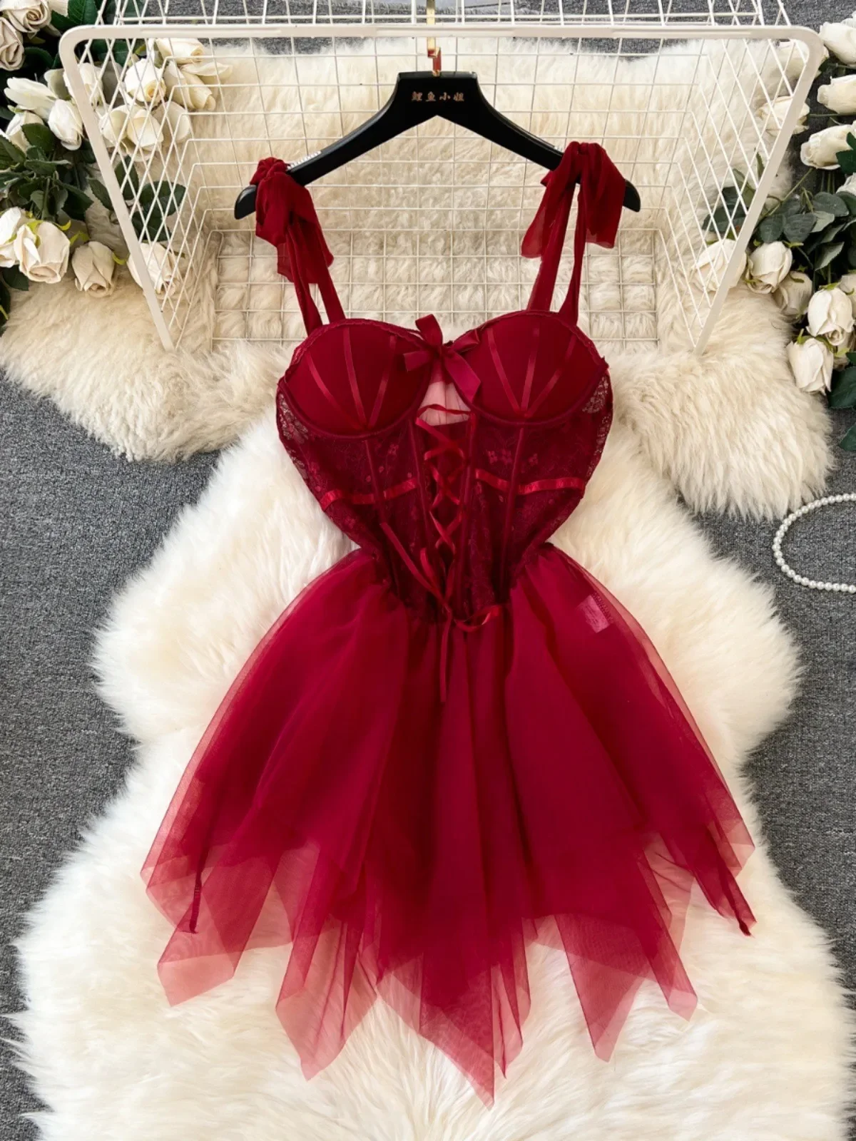 Gaun Pengantin Seksi untuk Role Play, Pakaian Tidur Wanita Model Sheath dengan Tali Spaghetti, Pakaian Tidur Wanita dengan Renda dan Kain Gauze, Piyama Erotis