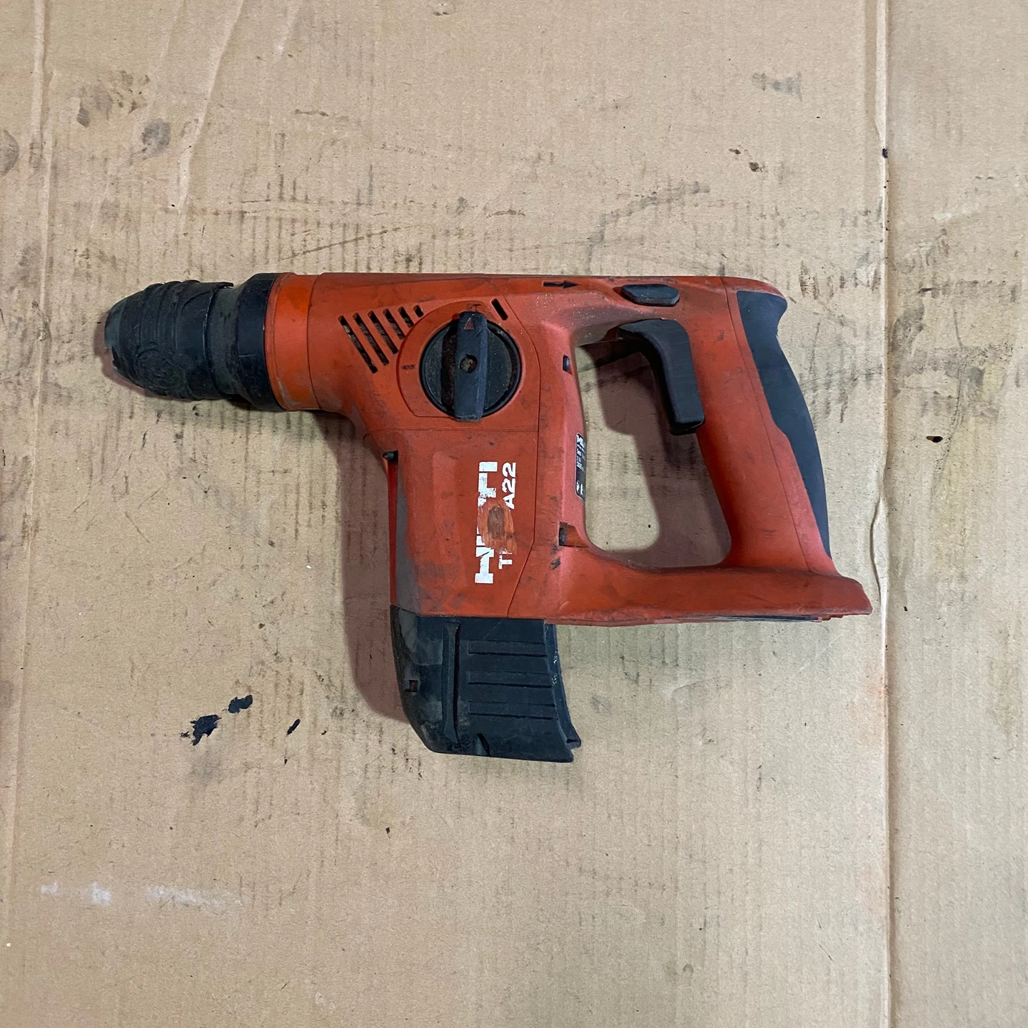 martillo-electrico-multifuncional-hilti-te-4-a-22-inalambrico-de-litio-solo-cuerpo-segunda-mano