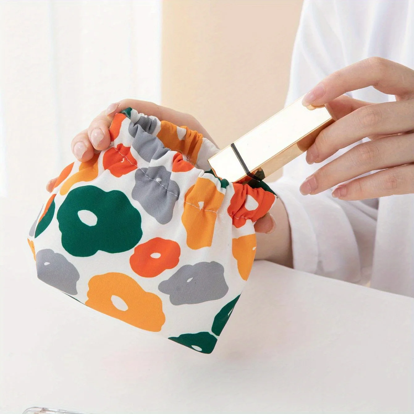 Fashion 2024 Carry Lipstick Mini Coin Purse Waterproof Shrapnel Print Storage Cute Style Makeup Bag Carry-on Bag Key Bag