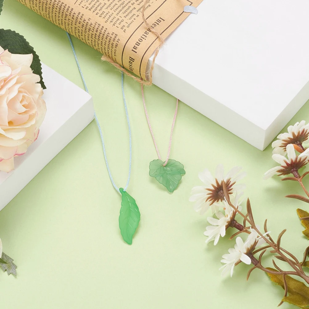 

120pcs Leaf Pendant DIY Jewelry Accessories Green Acrylic Necklace Pendants Earrings Charms Bracelets Decorations