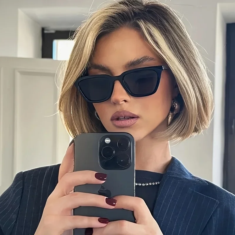 Fashionable and Minimalist Women's High-end Black Gray Glasses Outdoor Travel Photography Glasses Small Triangle Sunglasses