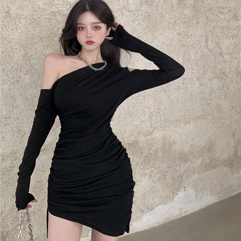 Why This One-Shoulder Bodycon Dress Is the Real Deal for a Sexy Korean Outfit