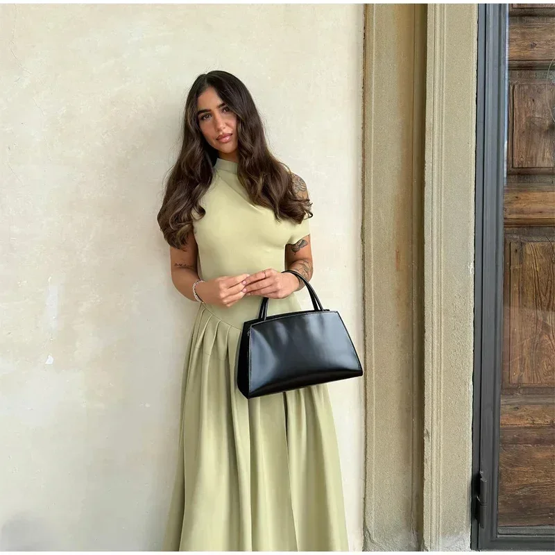 فستان ماكسي أنيق للسيدات لصيف 2025 موضة كتف مائلة وأكمام قصيرة مطوي على شكل حرف a رداء طويل للحفلات فساتين غير رسمية