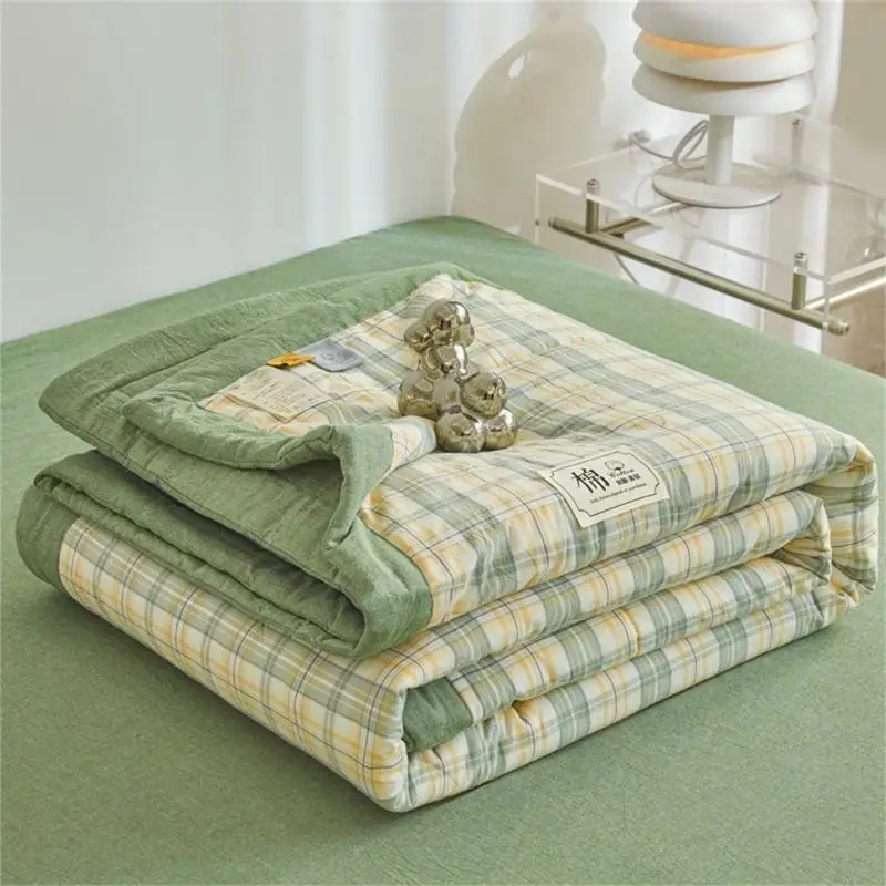 E8BD Lightweight Breathable Sleep Blanket Quilt for Cool Comfortable Sleep Experience in Bedroom Air Conditioned Room