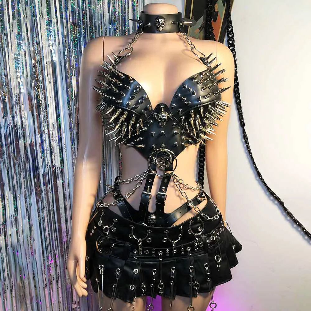Black Grunge Y2K PU Leather Corset Top with Spikes Emo Spiked Studded Rivets Gothic Punk Rock Halter Bustier Tank Top for Outfit