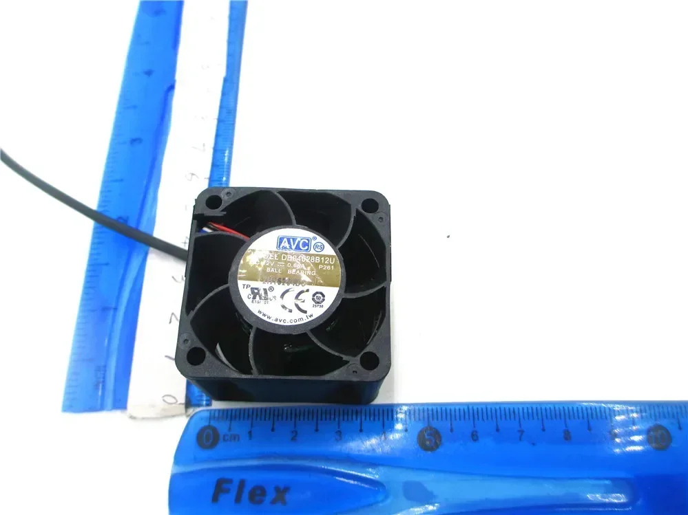 

Вентилятор охлаждения AVC DB04028B12U P261 DC12V 0.66A 4028 4CM 40мм 40x40x28мм 4Pin DS09225R12H P303 9225 9CM 12V 0.41A
