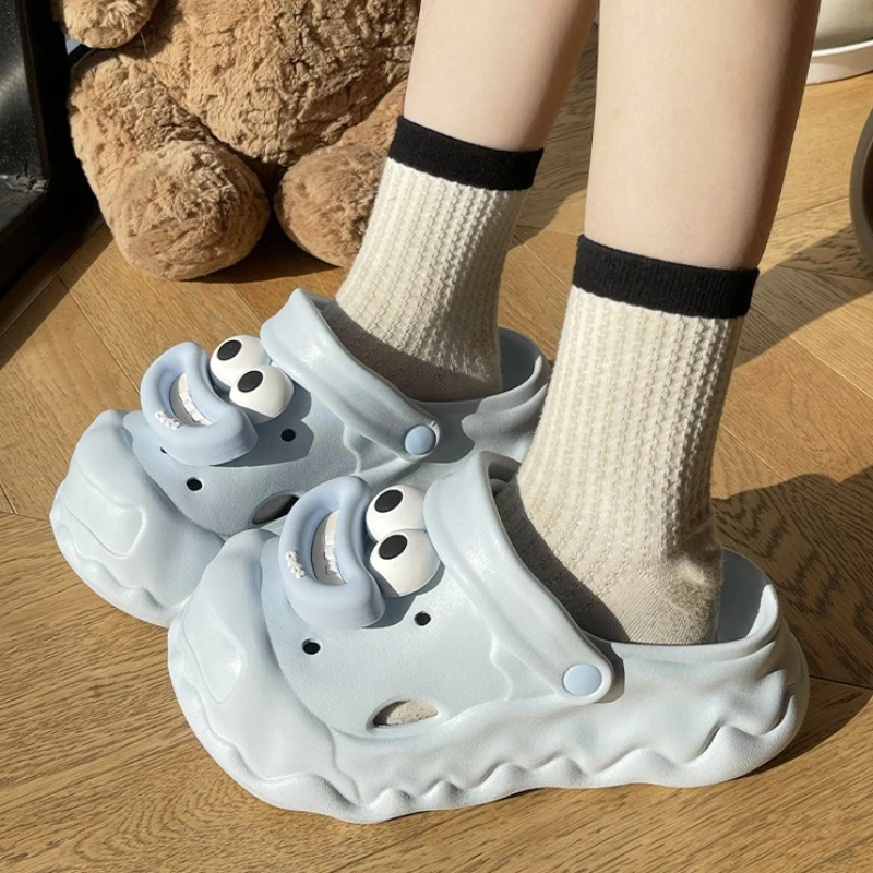 

DIY Cute Cartoon Slippers For Women Indoor Street Shoes Soft EVA Fashion Clogs Thick Sole Close Toe Female Platform Sandals