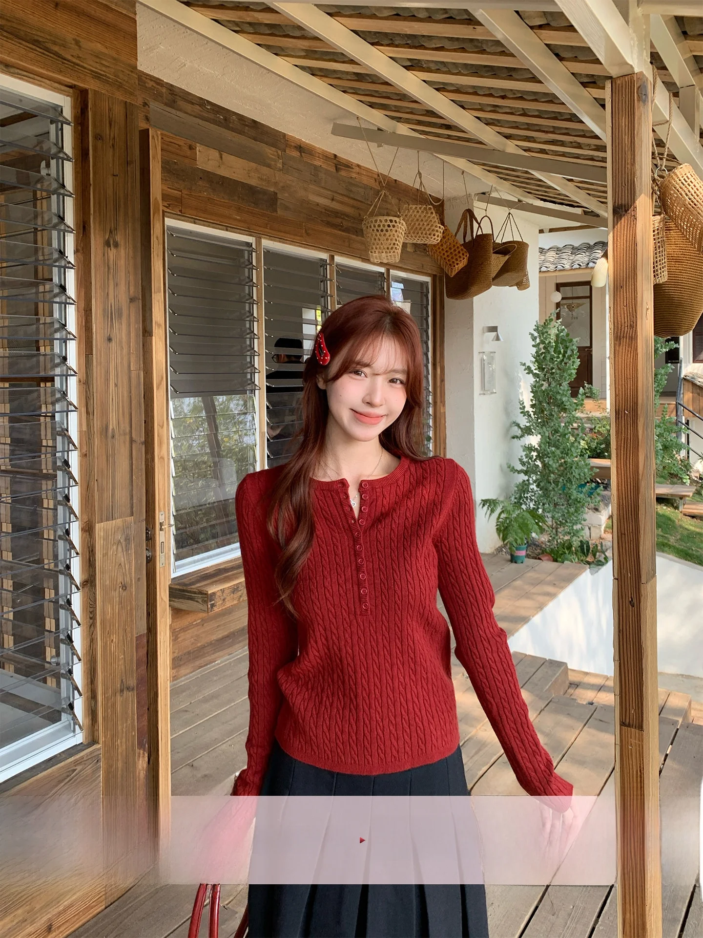 

Красный вязаный свитер Morning Bloom с узором косы, женский, с воротником хенли, весенний, для повседневной носки, в корейском стиле, мягкий, из флиса