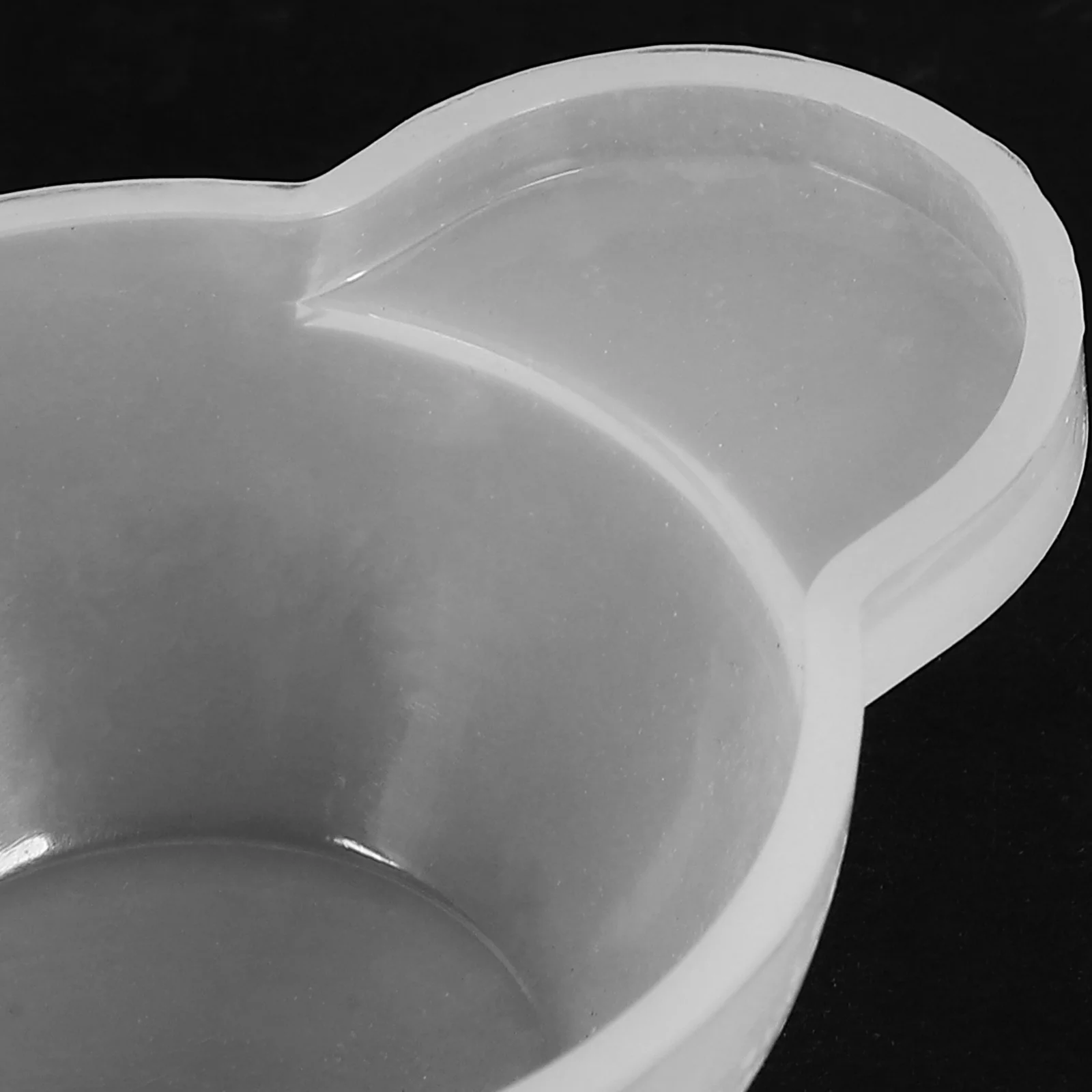 

15Pcs Silicone Distributing Cup Molds DIY Epoxy Resin Craft Making Tools Easy Clean Flexible Cup Dispenser Resin Mold