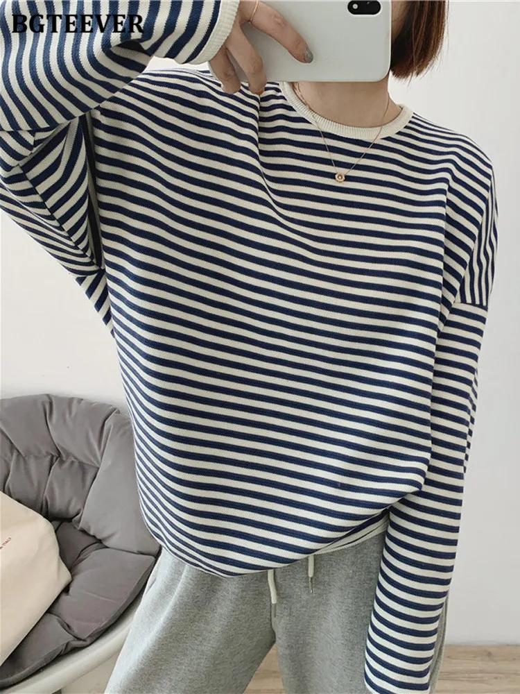 

BGTEEVER 2022 Autumn Casual Striped Pullovers Women Knitted Cotton Sweatshirts Female Long-sleeved Loose Tops Tee Shirt Femme