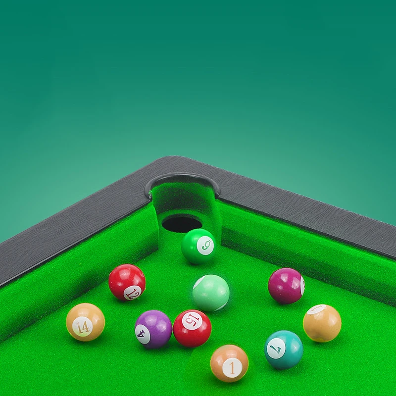 1 Set Puzzle da viaggio Puntelli Giocattolo da biliardo simulato per bambini Tavolo per bambini Mini gioco Desktop Piscina in miniatura Biliardo in plastica