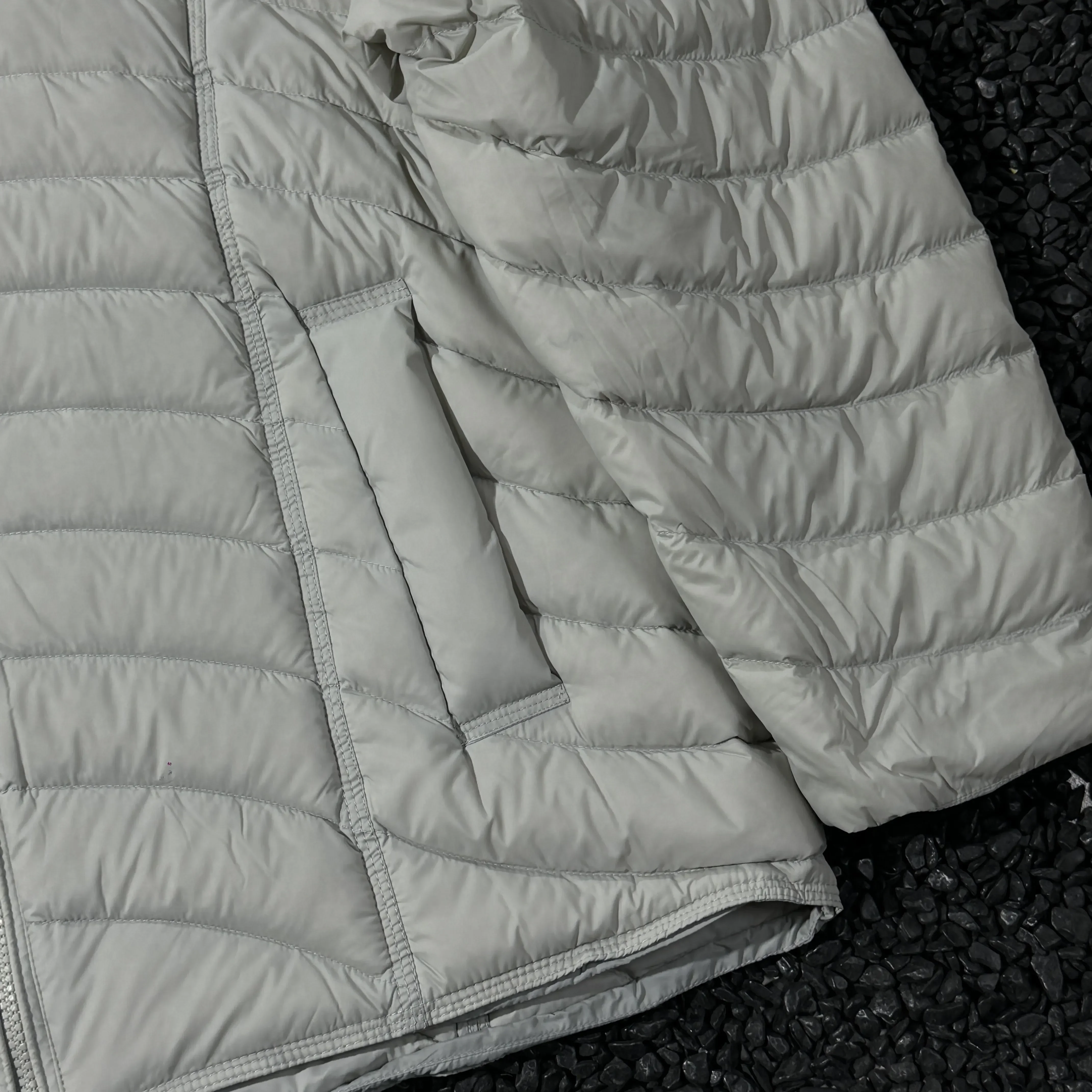 Lightweight Turtle Back Ribs Hooded Outdoor Warm City Down Jacket
