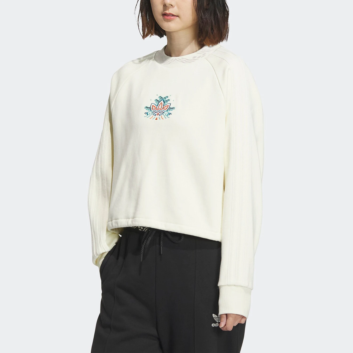 

Adidas Official Authentic Originals Collaboration Women's Dragon Year Loose Round-Neck Sweatshirt IX4227