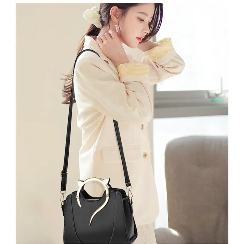 Handbag For Women 2024 Fashion Design Purse Brand Tote Soft PU Leather Shoulder Bag Side Cat Quality Crossbody White L33