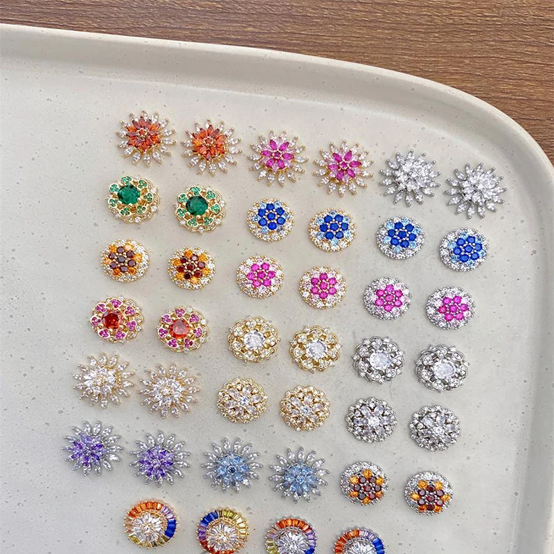 5pcs Rotating Snowflake Nail Charm, Swivel Base with Sparkling Zirconia, Christmas 3D Nail Art Decor for Good Luck