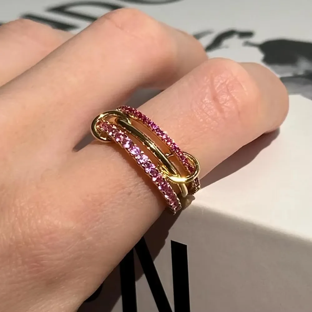 

Новое кольцо с градиентом циркона, разноцветная цепочка, кольцо, женское ювелирное дизайнерское кольцо T Show Club, коктейльное обручальное кольцо