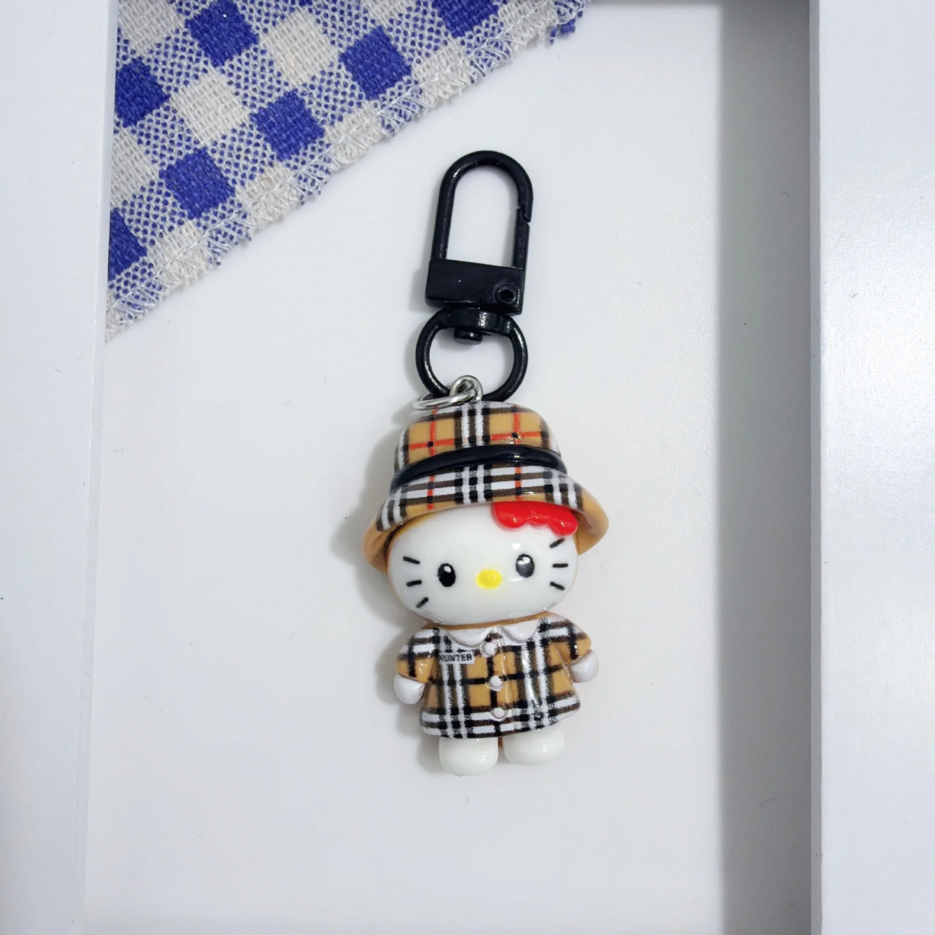 Cute Hello kitty Keychain Cartoon Hat Wreath Backpack Hanging Chain Gift
