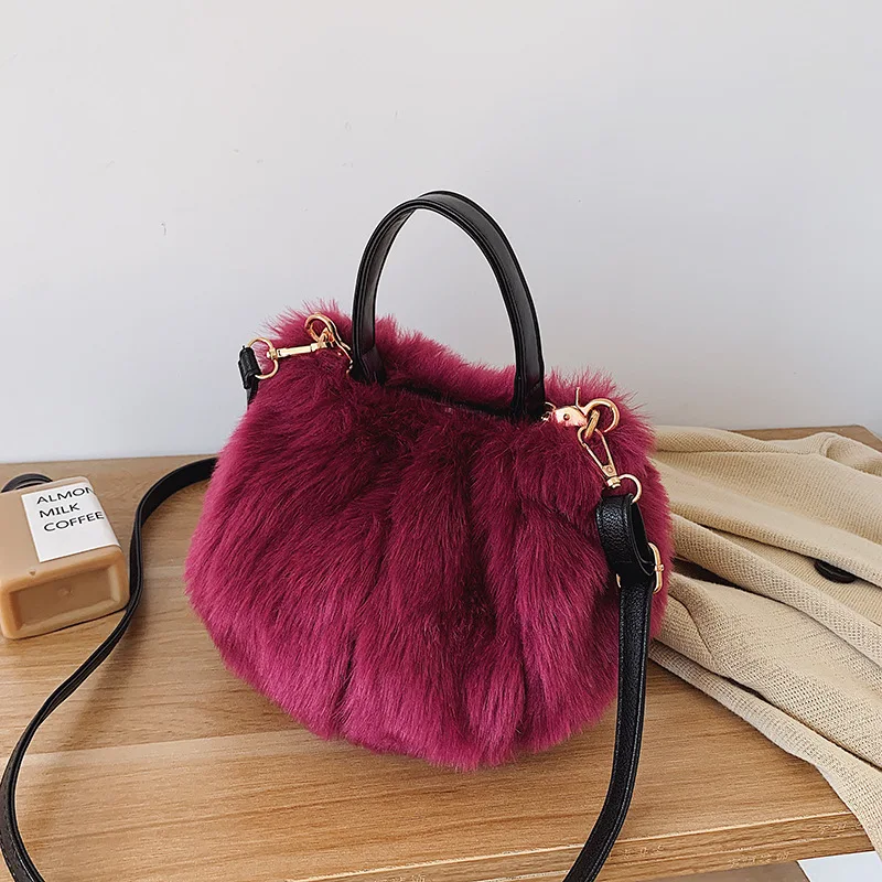 2023 Faux Fur Women Luxury Handbags Autumn Winter Casual Fashion Ladies Shoulder Bags Female Cute Velvet Crossbody Bags Bolsa