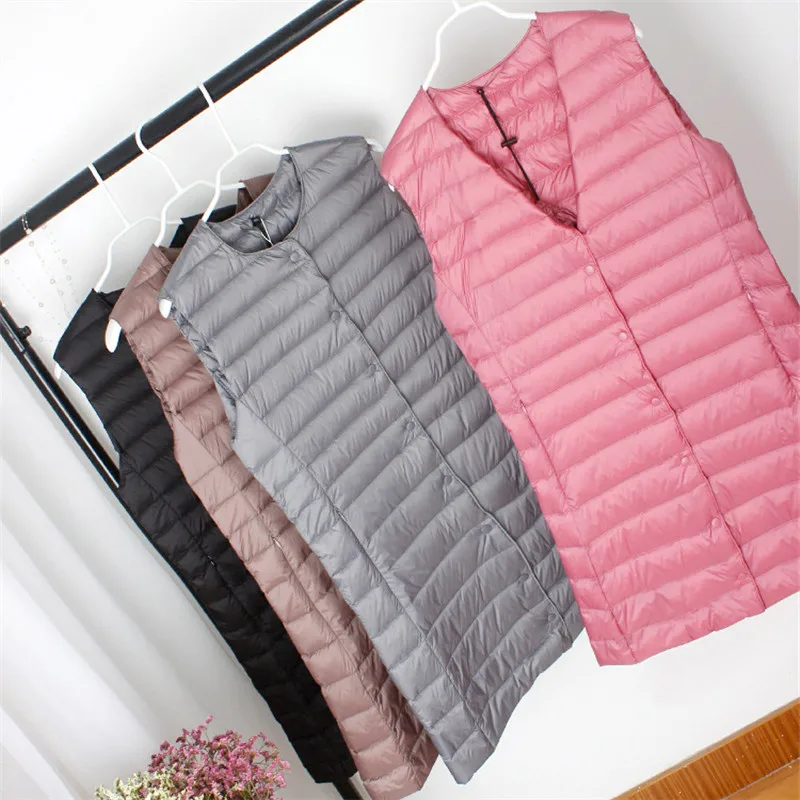 سترة نسائية لخريف وشتاء 2025 خفيفة للغاية بيضاء مبطنة للأسفل سترة نسائية طويلة أسفل صدرية معطف بدون أكمام ملابس خارجية سترات