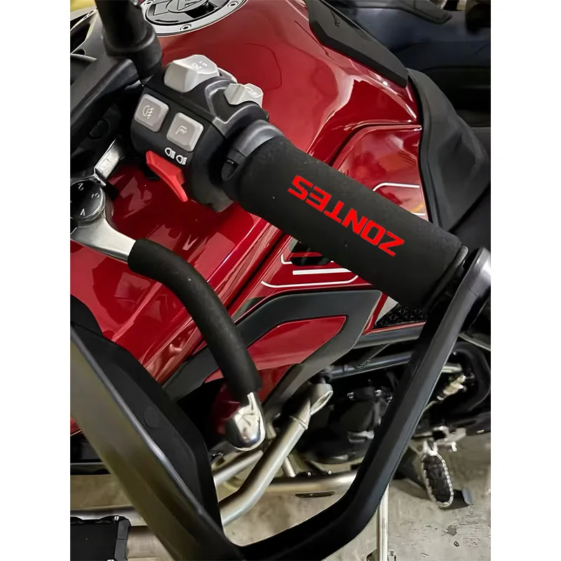 ل ZONTES 368G 368D/M/E/K 703F ADV 703RR G1 125 ZT125/U ZT310 ZT310R ZT310X ZT310T ZT310V دراجة نارية قبضة الإسفنج قبضة المقود