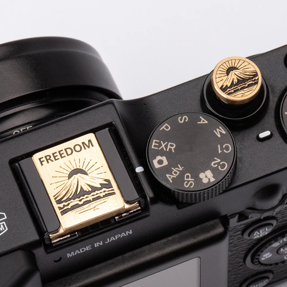 

Camera Hot Shoe Cover Camera Shutter Button For Nikon Z8 ZF Z52 Sony A6400 A6700 Lumix S9 Canon R50V R3 R5 Fujifilm XT5 X100VI