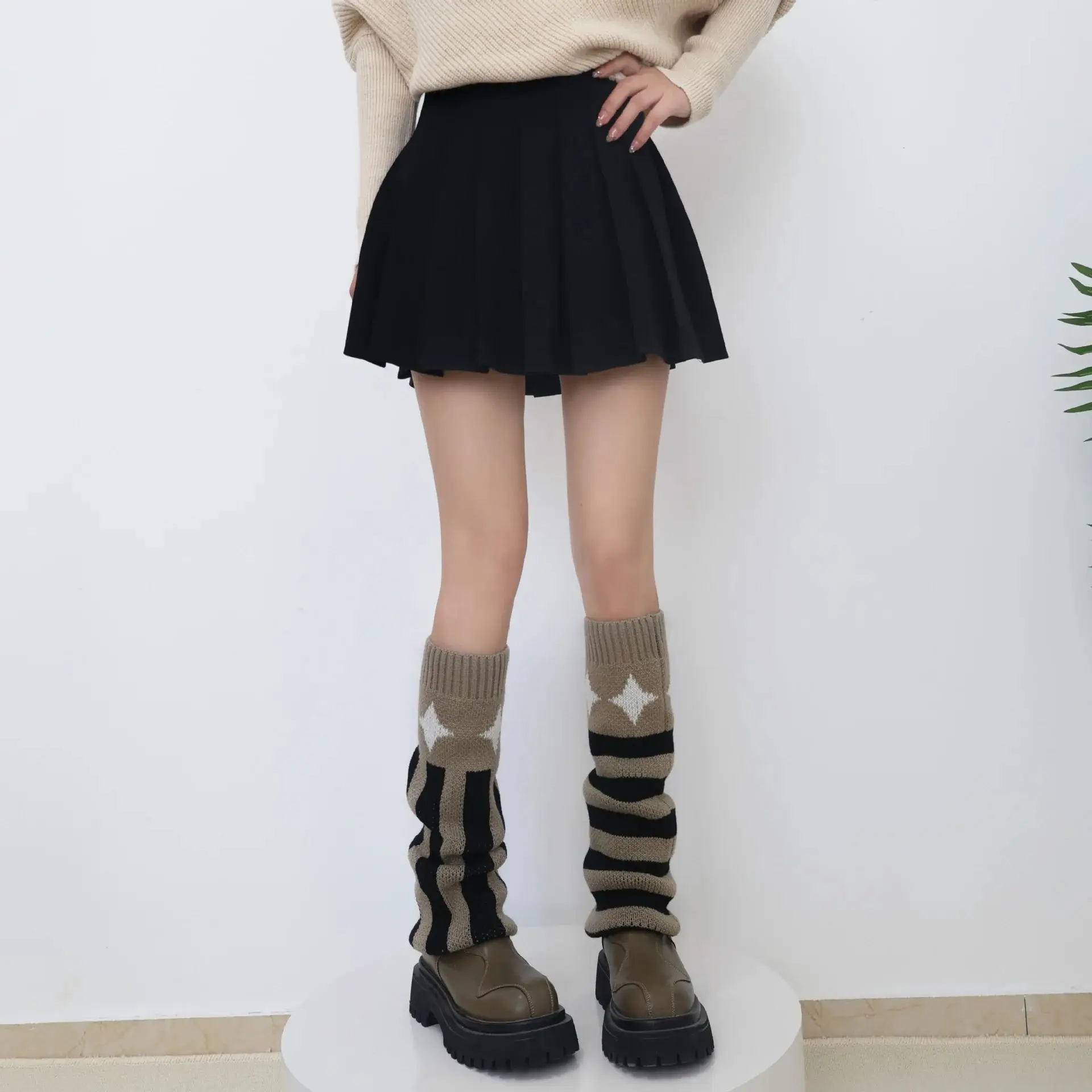 Autumn Winter New Retro Pile Socks Women's American Trendy Cool Irregular Knitted Foot Covers Wide-leg Striped Leg Warmers Gift