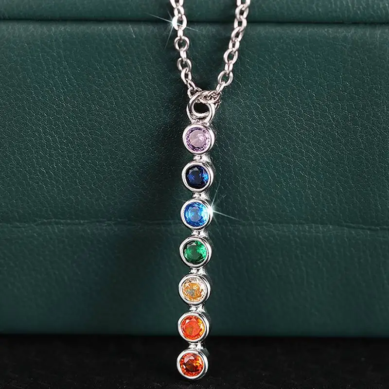Huitan Palette Design Damen-Anhänger-Halskette, eingelegt, glänzend, bunt, CZ, frischer Stil, tägliche Party, trendige Accessoires, schicker Schmuck