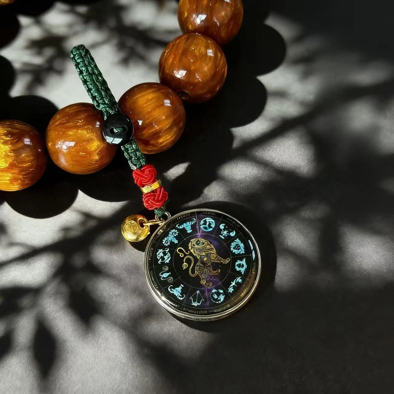 Twelve Constellations Guardian Compass Keychain Lucky Pendant with Lucky Bag Light Luxury Trend view 3