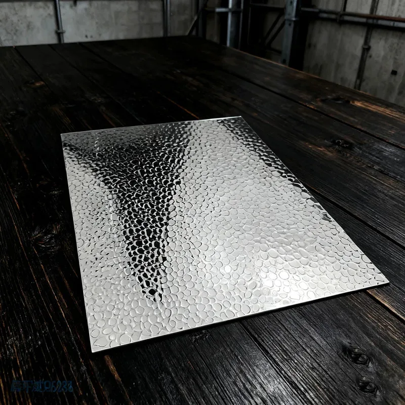Embossed Mirror Aluminum Alloy Sheet Bean Pattern 86% Reflectivity For Decoration Industry