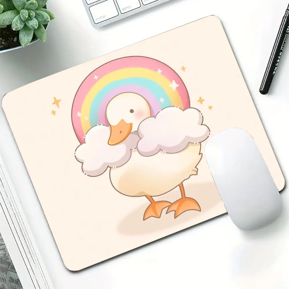 

Коврик для мыши с мультяшной уткой 40X45, большой квадратный коврик для компьютерного офиса, игрового стола, резиновые противоскользящие коврики для мыши 22x18, маленькие декоративные настольные коврики