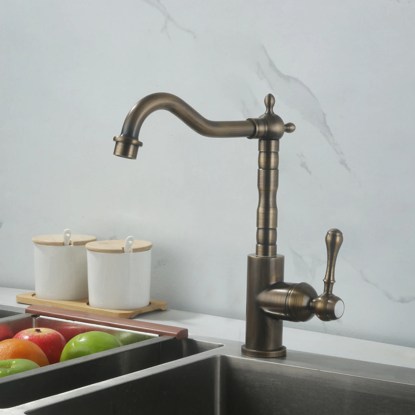 Antique One Hole Kitchen Sink Faucet Single Handle Hot and Cold Mixer Taps Deck Mounted Rotatable 360° Kitchen Faucets
