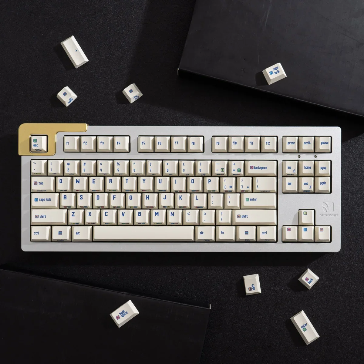 

153 keys C64R2 side engraving full set of PBT hot sublimation original high personality retro keyboard keycaps